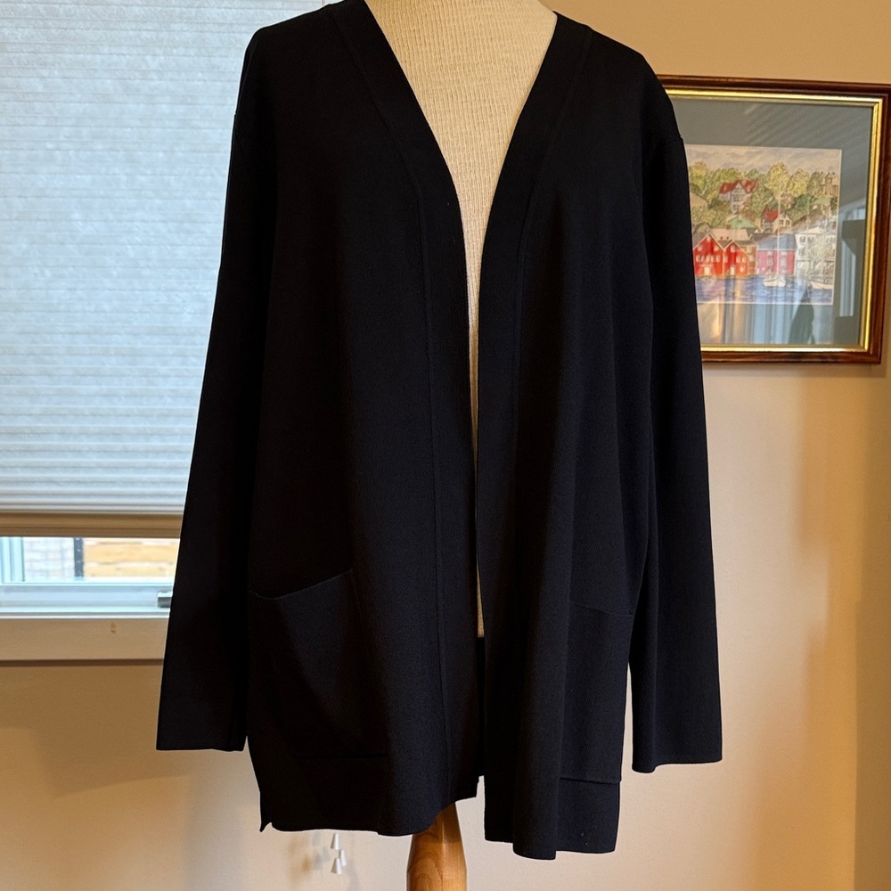 Elegant Black Women's Cardigan